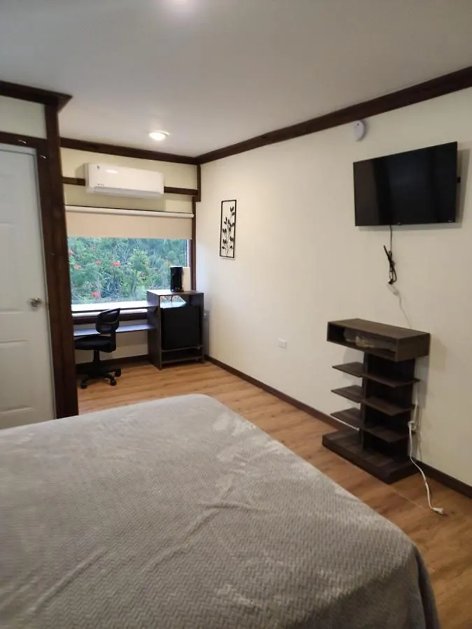 Inn Pit Stop Hostel Aguada