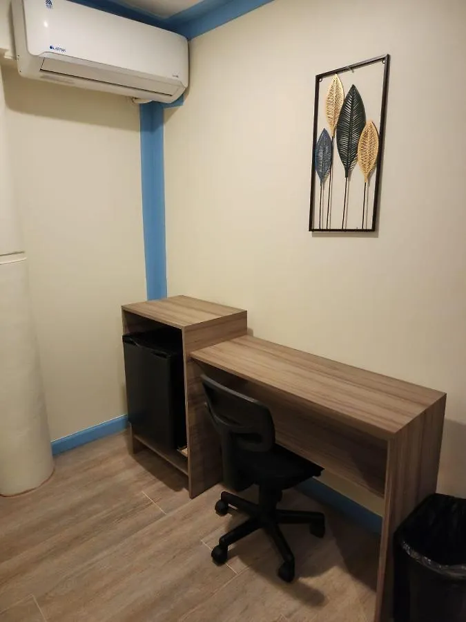 Pit Stop Hostel 阿瓜达 宾馆