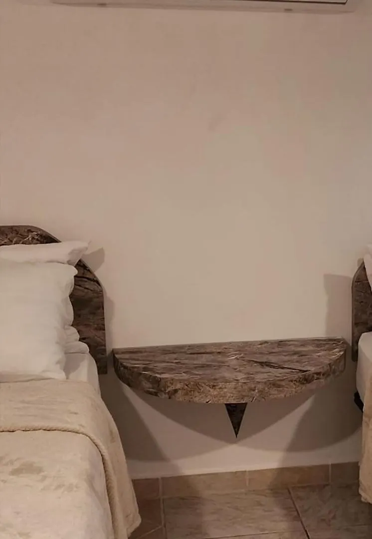 宾馆 Pit Stop Hostel 阿瓜达